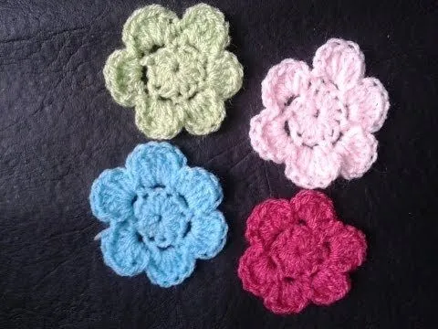 Como hacer flores a crochet Muy faciles!! Tejemos?! - YouTube