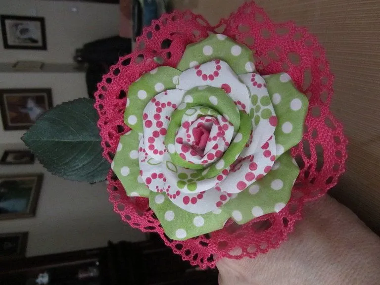 como hacer flores de tela de flamenca (3) | Aprender manualidades ...