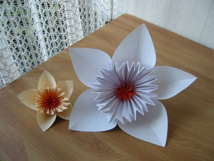 Flores de Papel (Origami) | Manualidades / Grafts | Pinterest ...