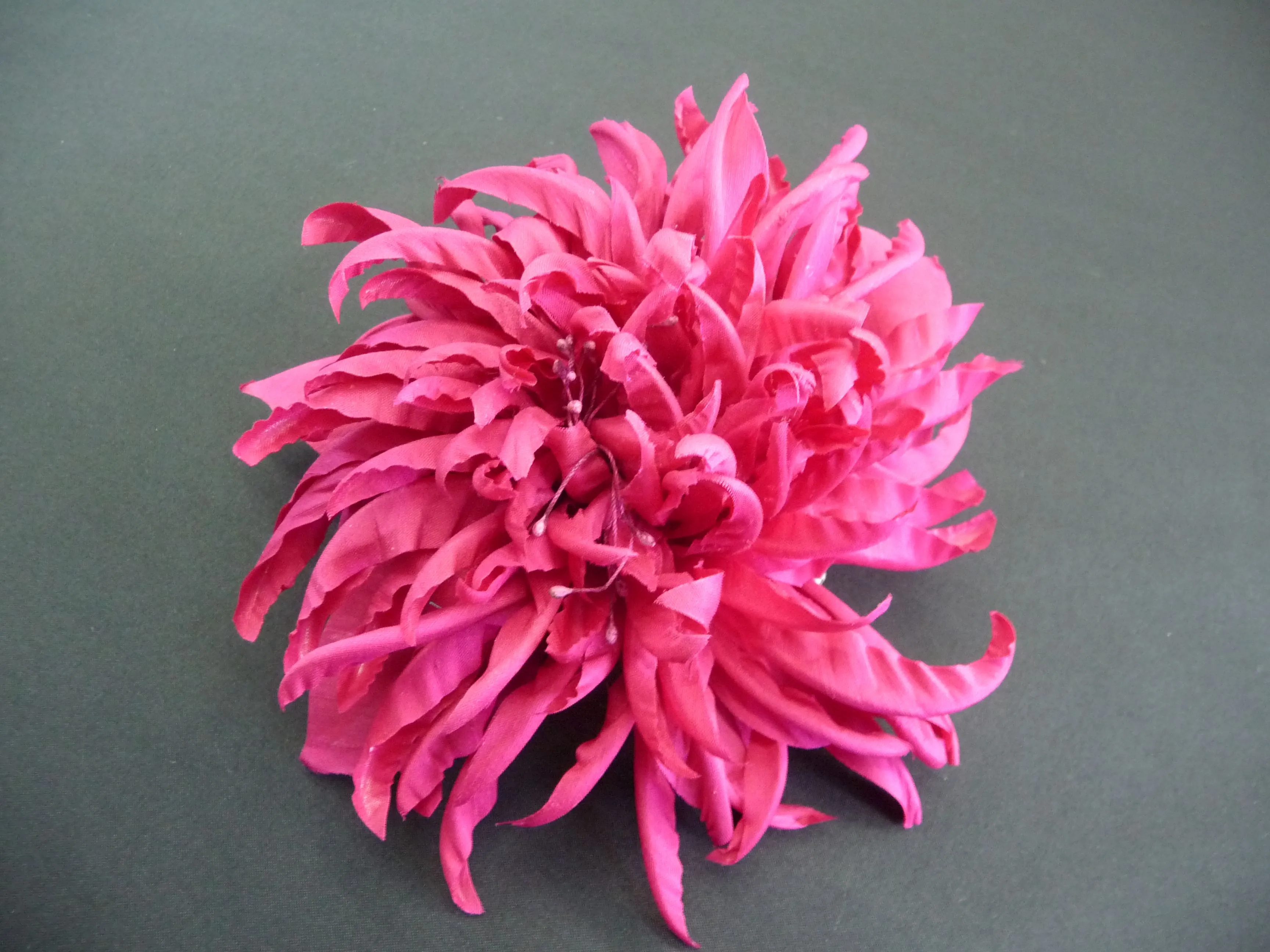 Flores de telas hechas a mano - Imagui