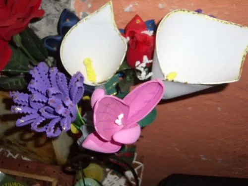 Caritas de flores en goma EVA - Imagui