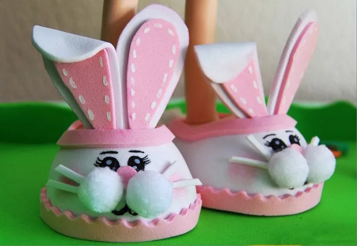 Zapatos de conejo para una fofucha de Pascua. Goma eva. | Fofuchas ...