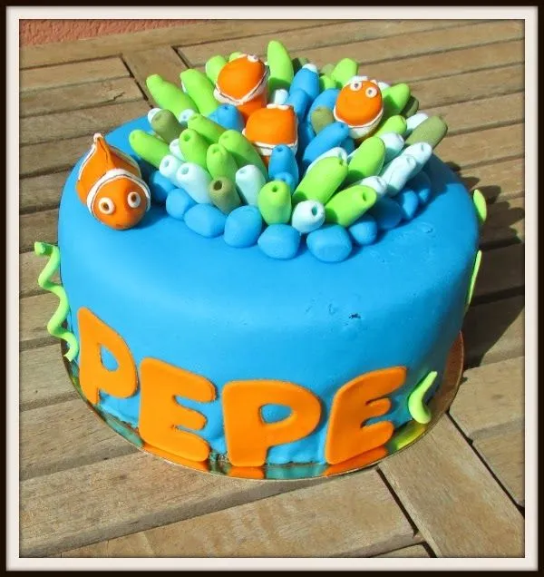 Con fondant por favor: Tarta de cumpleaños de Nemo