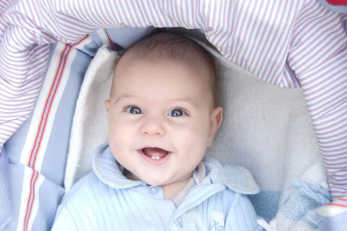 Fotos de bebés recien nacidos con ojos azules - Imagui