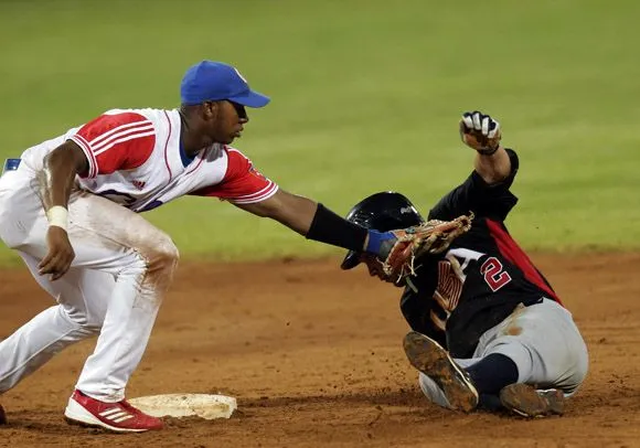 En fotos, el Tope amistoso de béisbol: Cuba vence 9×8 a EEUU ... En fotos, el Tope amistoso de béisbol: Cuba vence 9×8 a EEUU ...