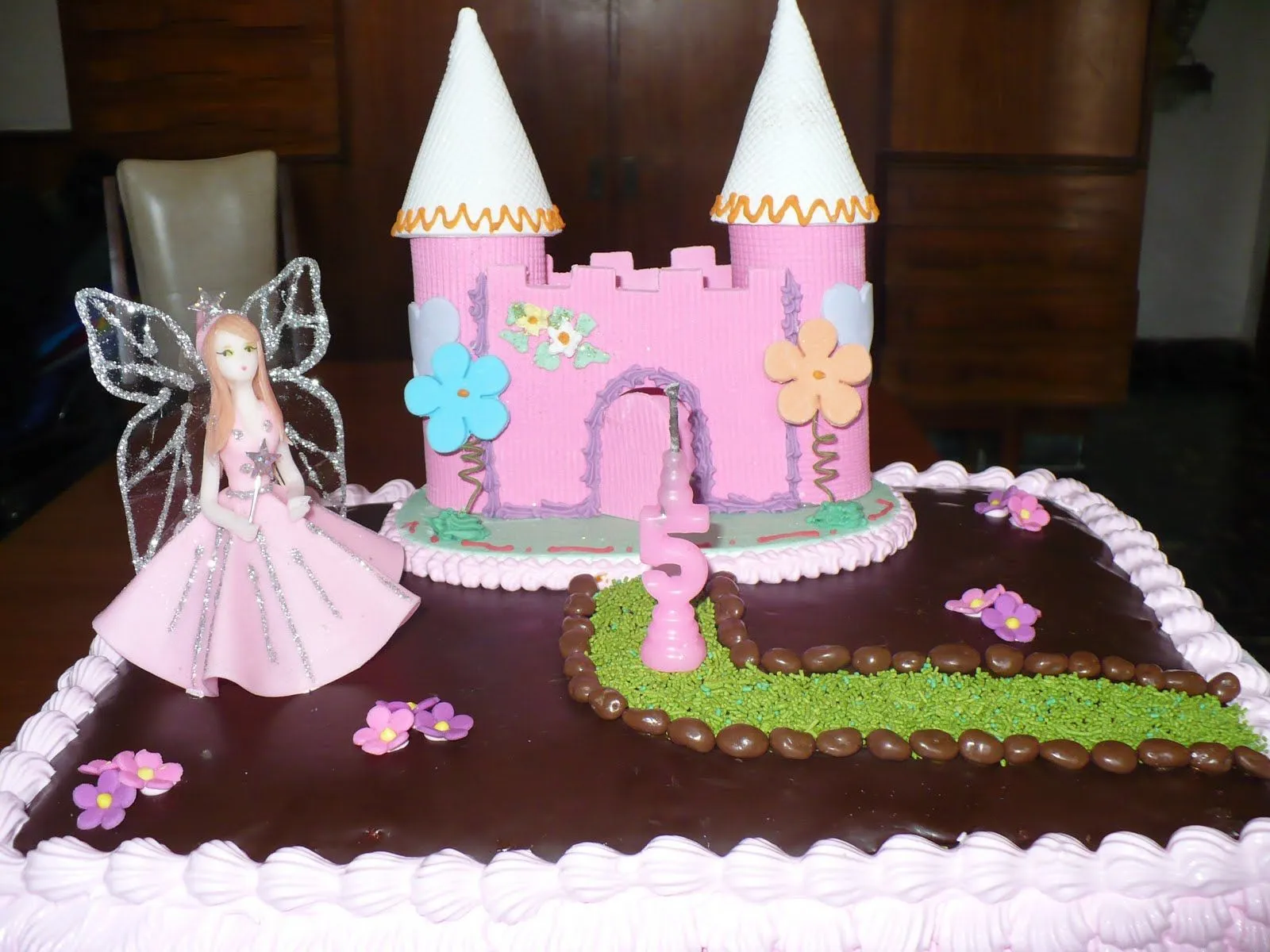 Torta de cumpleaños para niña - Imagui