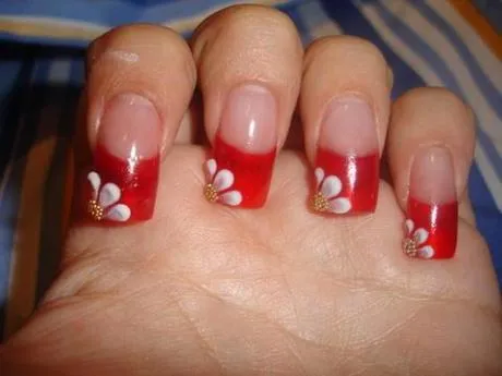 Fotos de uñas decoradas a mano - Paperblog