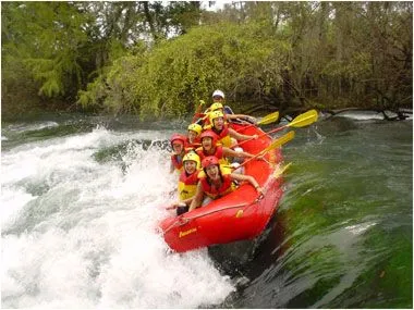 ver fotos o nuestra video rafting en el rio micos