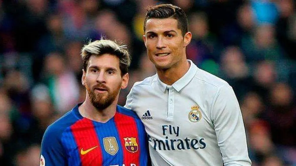 France Football enciende debate 'Messi-CR7' con polémica portada