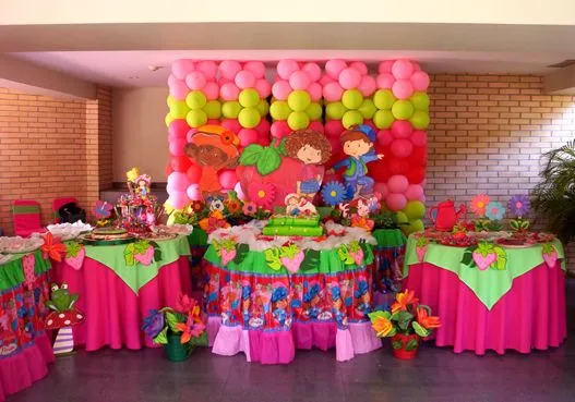 Decoraciónes en globos para fiesta de fresita bebé - Imagui