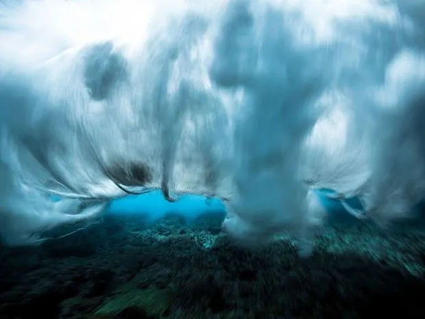 G1 - Fotos subaquáticas revelam beleza de ondas - notícias em Mundo