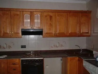 Gabinetes de cocina en madera - Imagui
