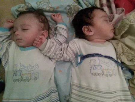 Mis Gemelos y sus 4 Meses - ♕Bebés de Mayo 2014 ¡Mamá, tú eres mi ... Mis Gemelos y sus 4 Meses - ♕Bebés de Mayo 2014 ¡Mamá, tú eres mi ...
