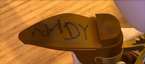 Fanático de Toy Story se realiza tatuaje en la planta del pie ...