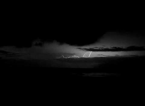 gif Black and White beautiful pain dark rain clouds nature storm ... gif Black and White beautiful pain dark rain clouds nature storm ...