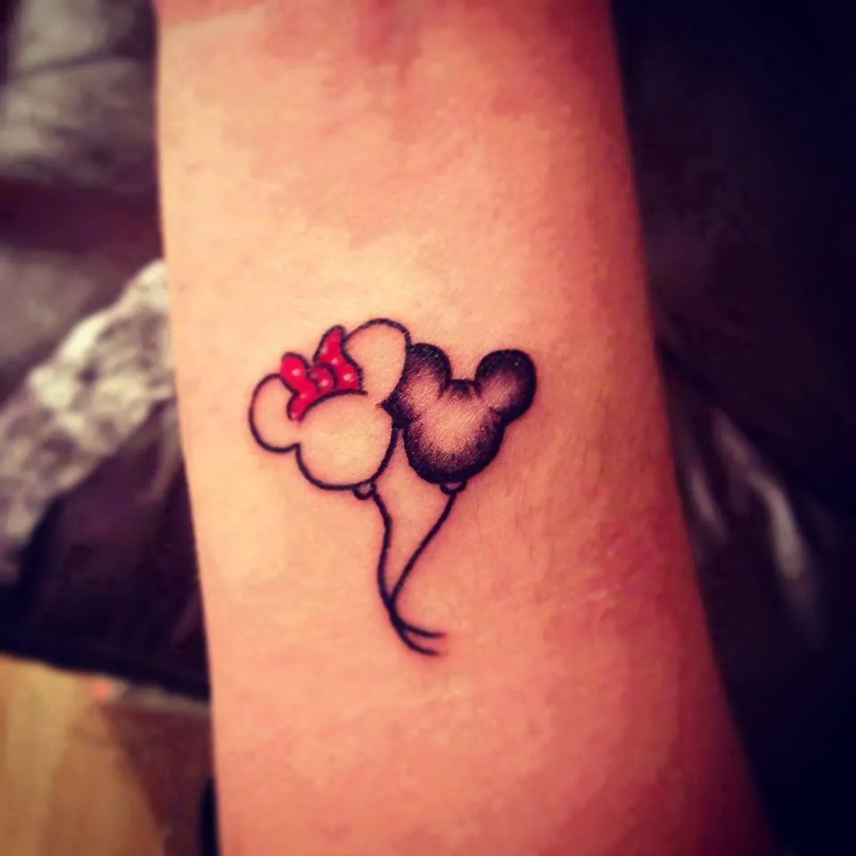 Globo de Minnie & Mickey Mouse - Tatuajes para Mujeres Globo de Minnie & Mickey Mouse - Tatuajes para Mujeres