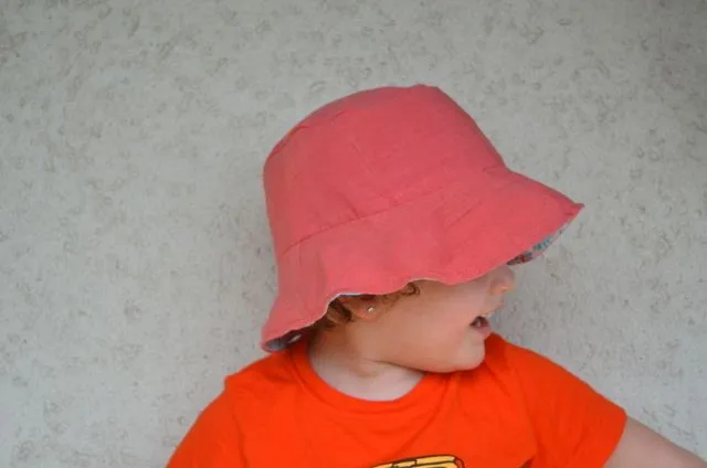 Patrones para gorras de tela de bebé - Imagui