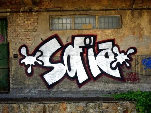 SOFIA en graffiti - Imagui