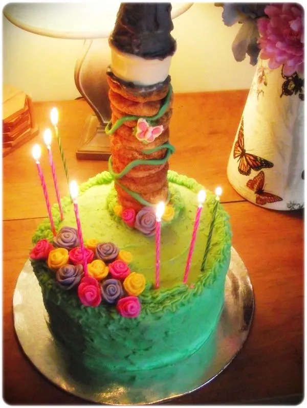 Great Fun etc: Tangled Party: Rapunzel's Tower Cake