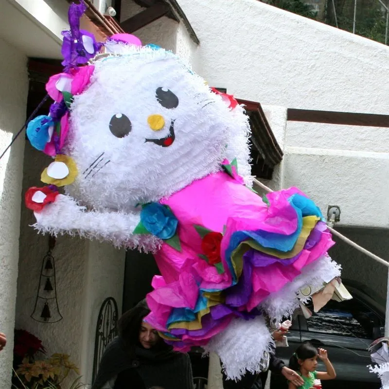 Guatemalan piñatas | denna's ideas