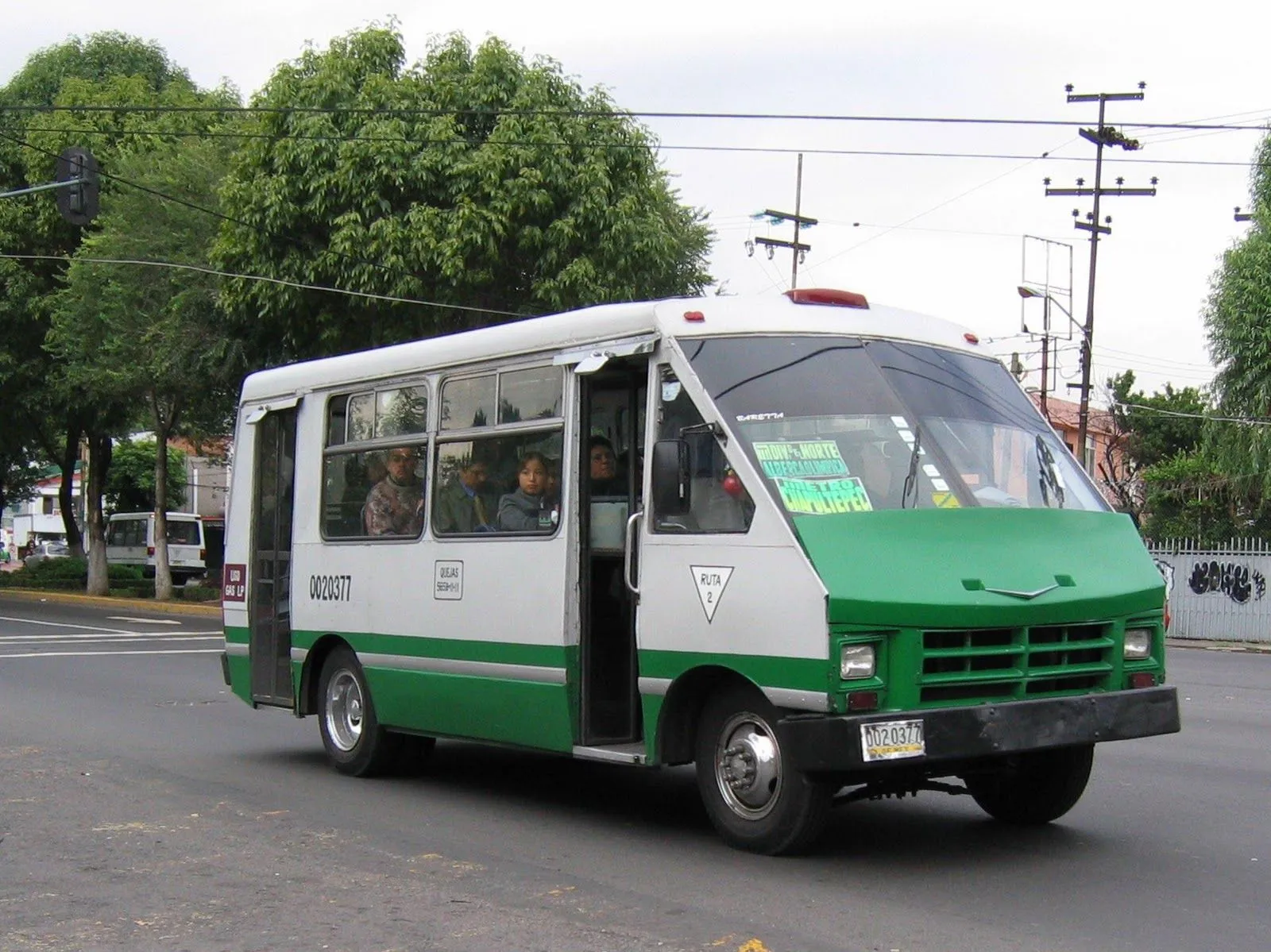 Guía del Viajero en México: Exigen microbuseros renuncia de Quintero Guía del Viajero en México: Exigen microbuseros renuncia de Quintero