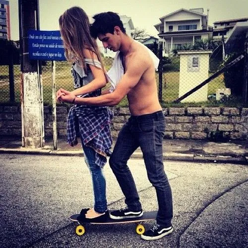 guy teaching a girl to skate - Google Search | Penny boards/Boards ...