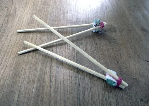 El hada de papel: Palitos / Chopsticks / Stäbchen El hada de papel: Palitos / Chopsticks / Stäbchen