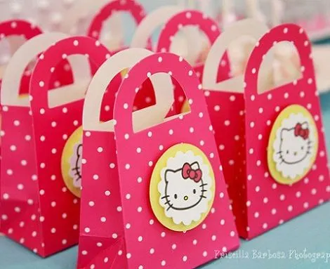 Como hacer bolsitas de Kitty para cumpleaños - Imagui