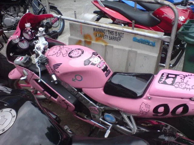 Hello Kitty Motorcycle Honda NSR | Hello Kitty Hell