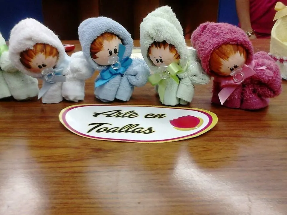 Hello Kitty de toallas y moños cintas recuerdos para baby shower ...