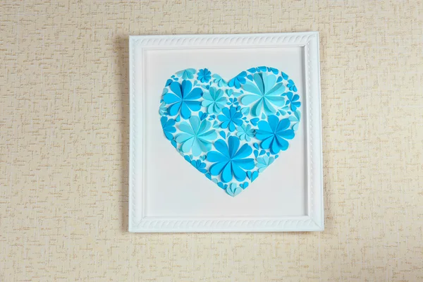 Hermoso cuadro hecho a mano con corazón de flores de papel de ...