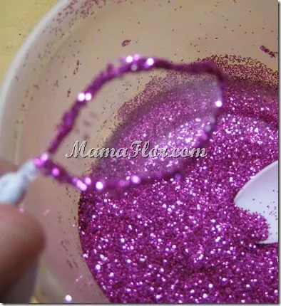 Hojas con Tul y Diamantina… - Manualidades MamaFlor Hojas con Tul y Diamantina… - Manualidades MamaFlor