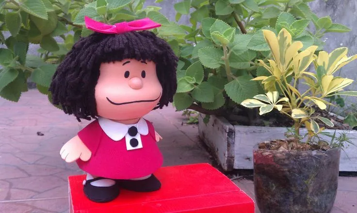 Homenaje a Mafalda: Muñeca hecha con foamy | Artesanías | Pinterest