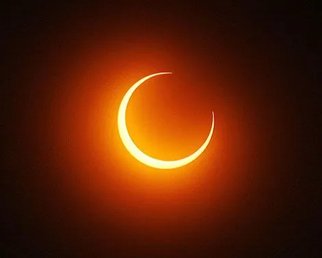 Hora del debate: eclipse lunar y supuesto fin del mundo - Taringa!