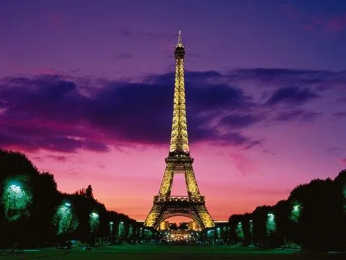 Hoteles cerca de la Torre Eiffel en París : Diario de un Turista