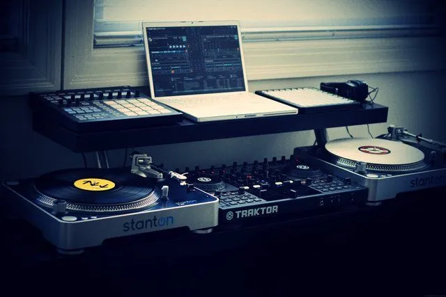 How To: Create a Professional DJ Booth from IKEA Parts. - DJ TechTools