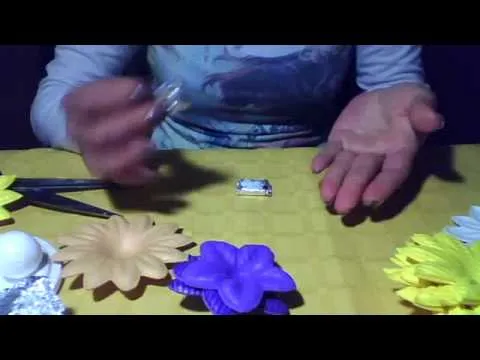 moldes para hacer flores en goma eva - YouTube
