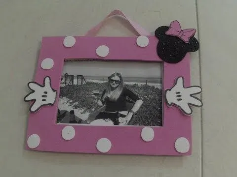 Marco de fotos Minnie de carton y goma eva - YouTube