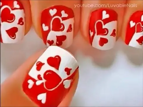 Uñas decoradas con corazones - YouTube