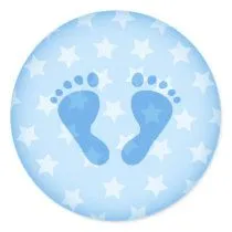 Huellas del bebé azul en un fondo estrellado etiqueta redonda por ... Huellas del bebé azul en un fondo estrellado etiqueta redonda por ...
