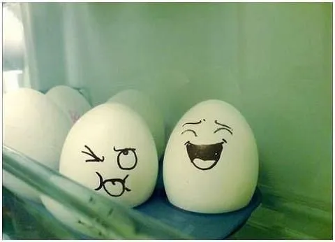 Huevos con caritas dibujadas - Imagui