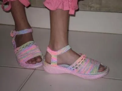 Ideas en Crochet: Sandalias y zapatillas tejidas