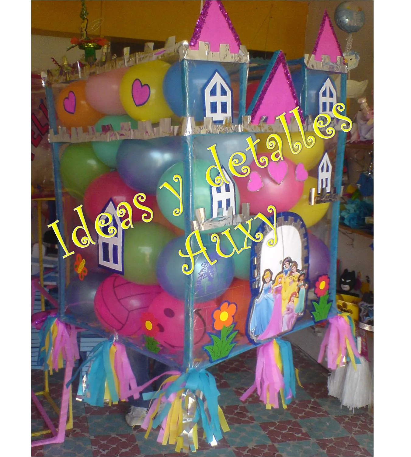 Ideas y detalles Auxy: PIÑATA DE GLOBOS CASTILLO Ideas y detalles Auxy: PIÑATA DE GLOBOS CASTILLO
