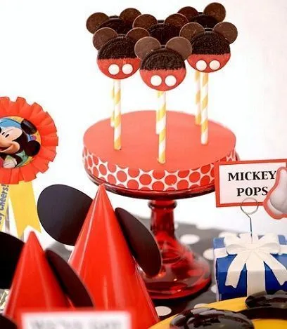 fiesta-mickey-mouse-cake-pops.jpg