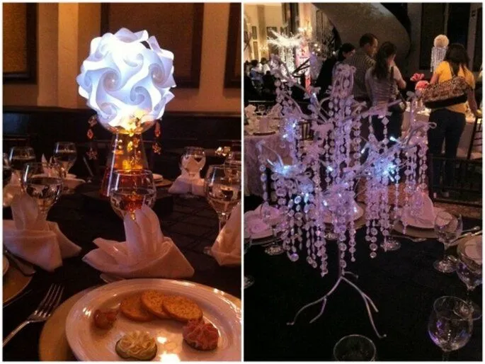 Iluminación y decoración de boda usando centros de mesa con luz