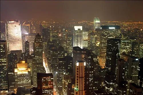 Ilustración: Nueva York de noche, foto tomada de: http://www ...