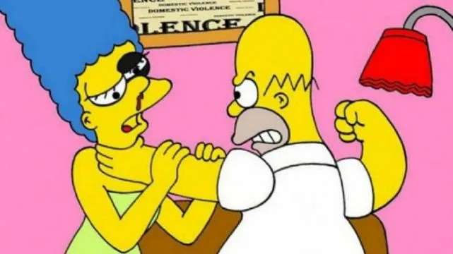 Homero Simpson golpea a Marge en una campaña contra la violencia ...