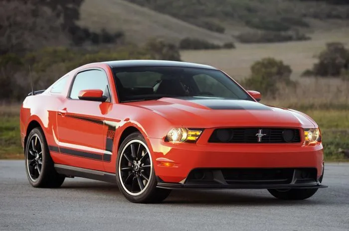 Ford Mustang 2012: precio, ficha técnica, imágenes y lista de ...