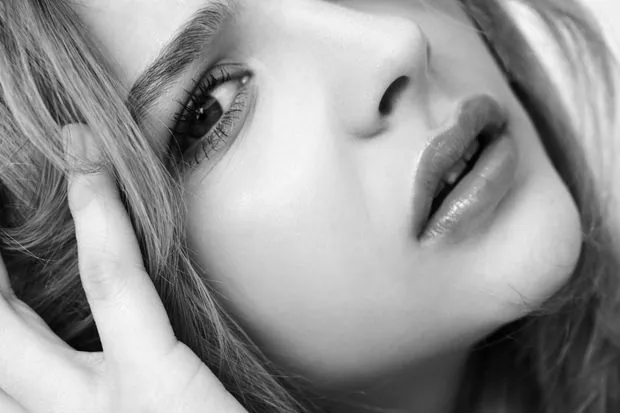 En imágenes: Chloe Moretz en blanco y negro | Ximinia