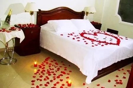 Imagenes para decorar camas y mesas romanticas en san valentin ...